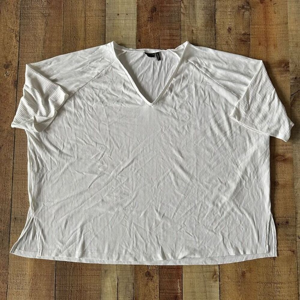 Asos curve white ribbed vneck top women's 26